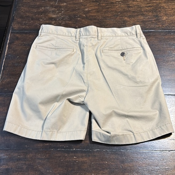 Men’s J. Crew 7” Khaki Stretch Chino Shorts - 29” Waist - Like New!  🧡 - Picture 6 of 13
